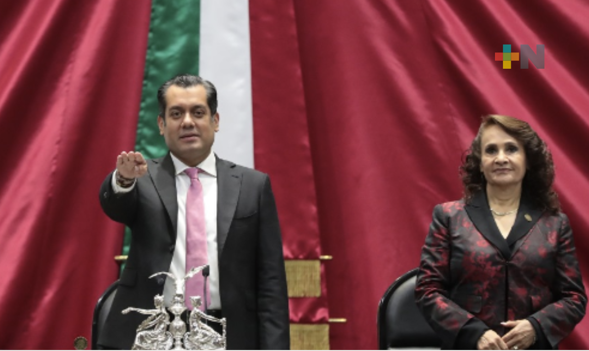 Asume el diputado Sergio Gutiérrez Luna la presidencia de la Mesa Directiva